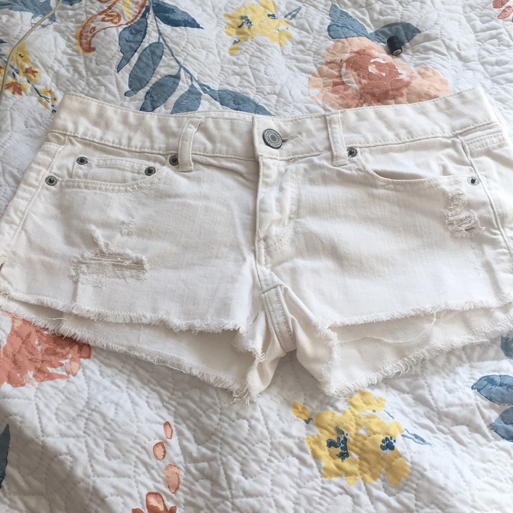 American eagle white jean shorts. Size 8